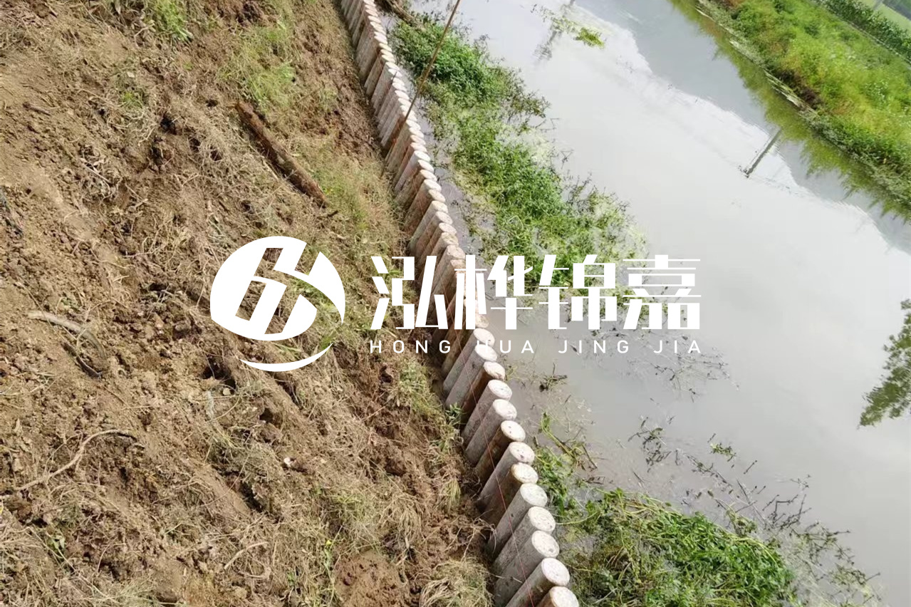 仿木樁施工前注意事項-水泥樁打樁機(jī)是怎么打樁的？